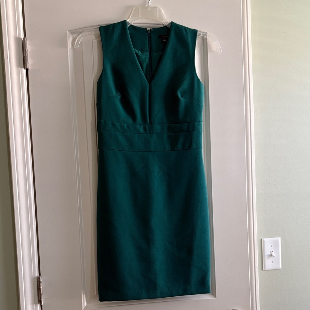 Ann Taylor Emerald Sheath V-neck Dress